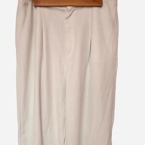 White trousers wide women